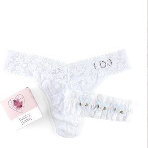 Hanky panky bridal thong and garter set